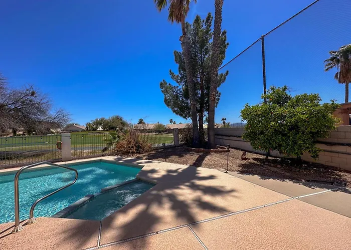 Sun-soaked Getaway Oro Valley